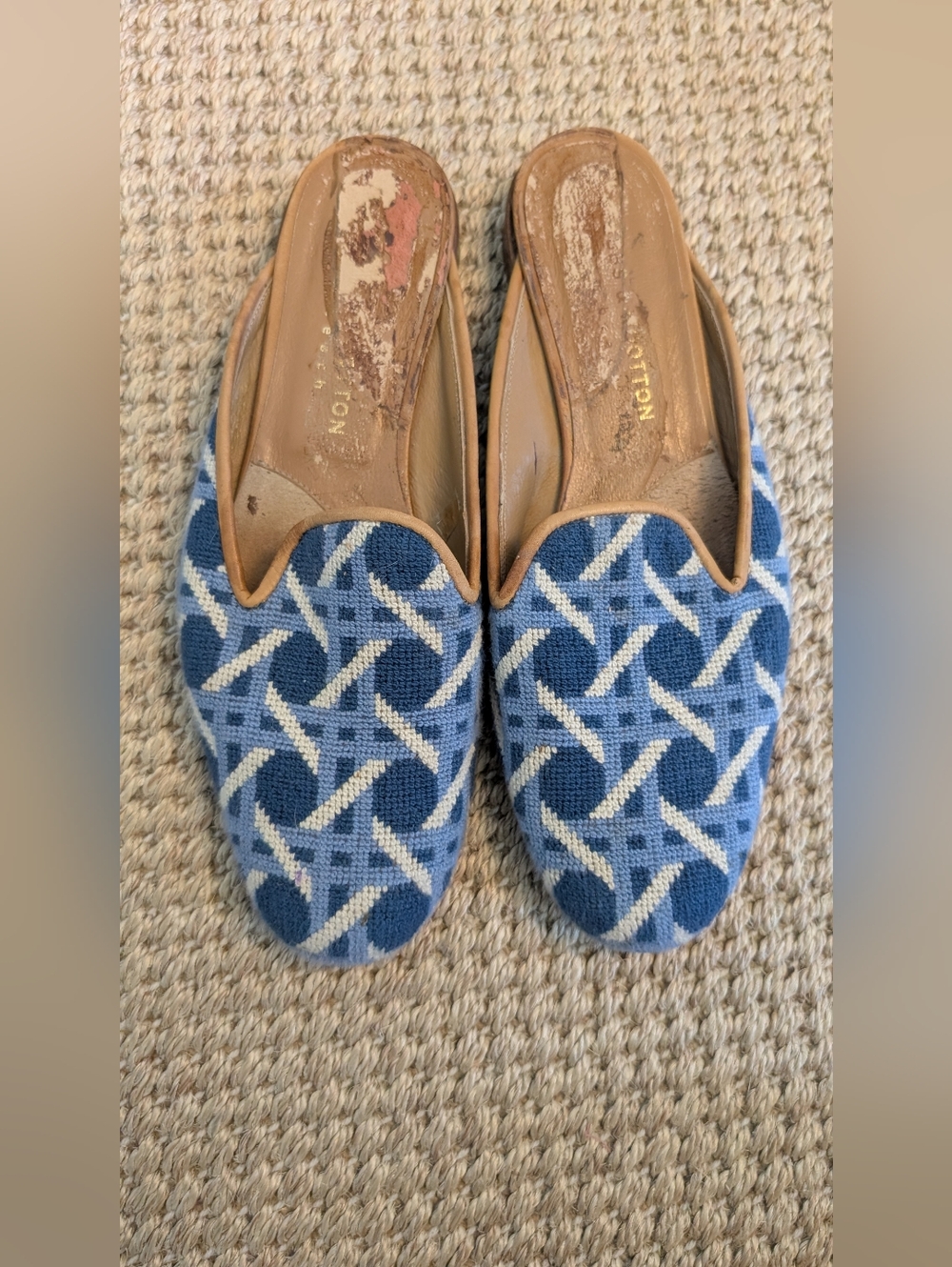 Stubbs And Wooten Needlepoint Mule, Size 10.